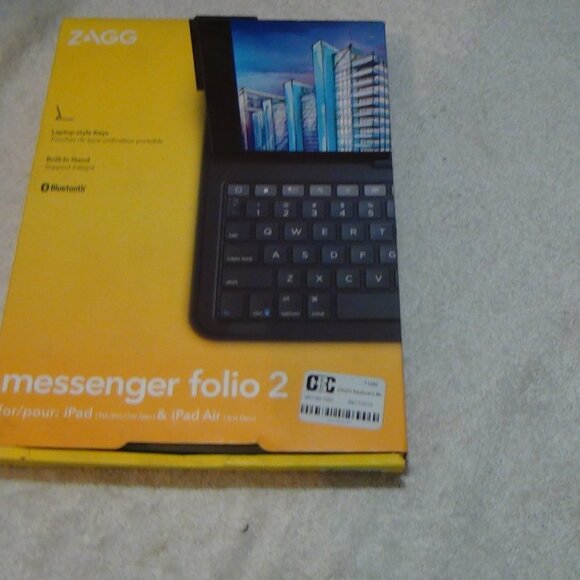 ZAGG Apple iPad 10.2/iPad 10.5" iPad Air 3rd Gen Messenger Folio 2 Keyboard - Picture 7 of 15